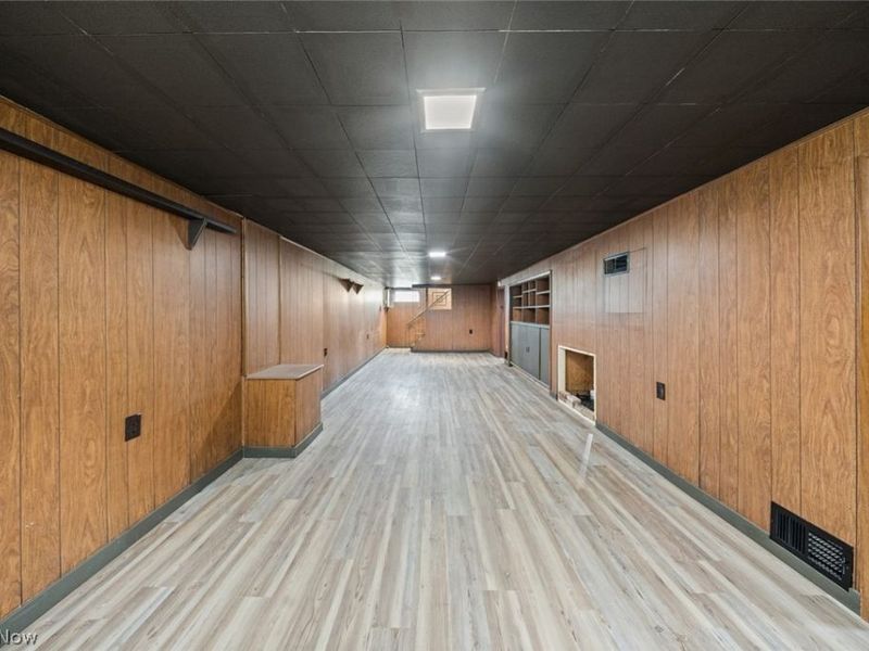 5850 Doris Drive, Brook Park, OH 44142 Photo 30