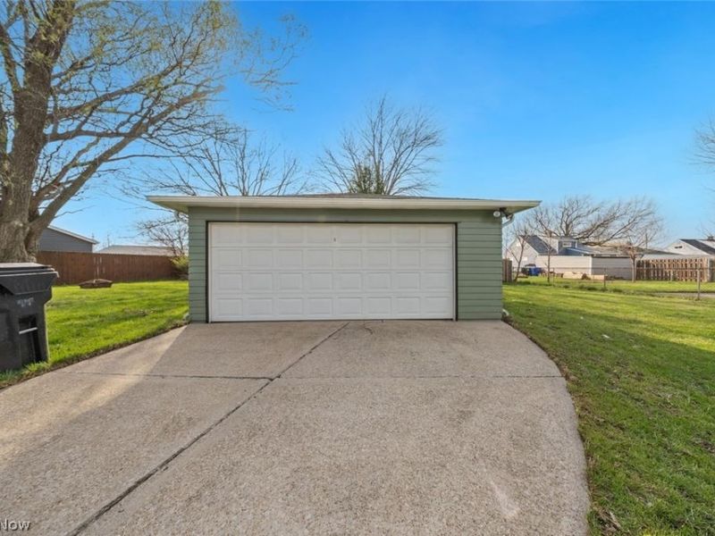 5850 Doris Drive, Brook Park, OH 44142 Photo 40