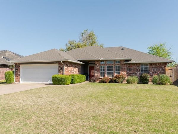 10021 Dover Drive, Yukon, OK 73099