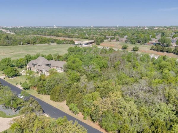 3201 Oakdale Ridge Court, Edmond, OK 73013