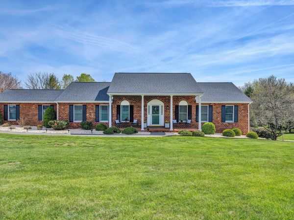 209 Big Maple DR , Forest, VA 24551