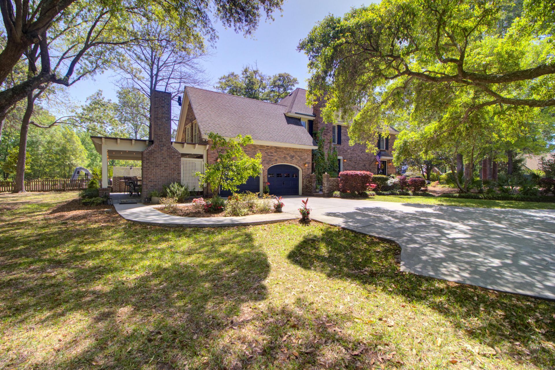 1120 Deleisseline Boulevard Photo 4