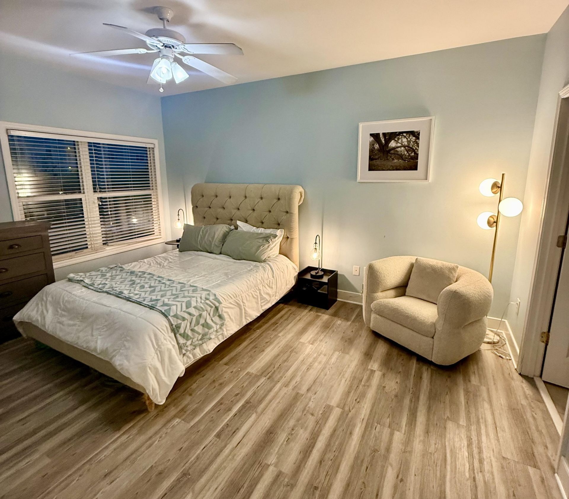 1984 Folly Road Photo 9