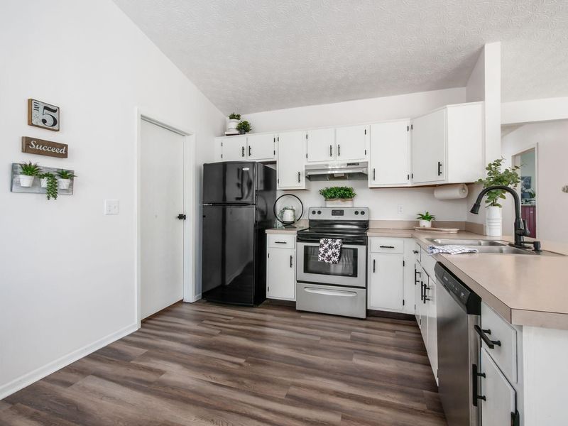 5750 Wena Way, Westerville, OH 43081 Photo 6