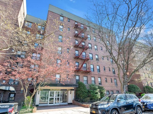 83-11 139 Street, Unit 1F, Briarwood, NY 11435