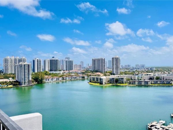 2780 NE 183rd St, Unit 2012, Aventura, FL 33160