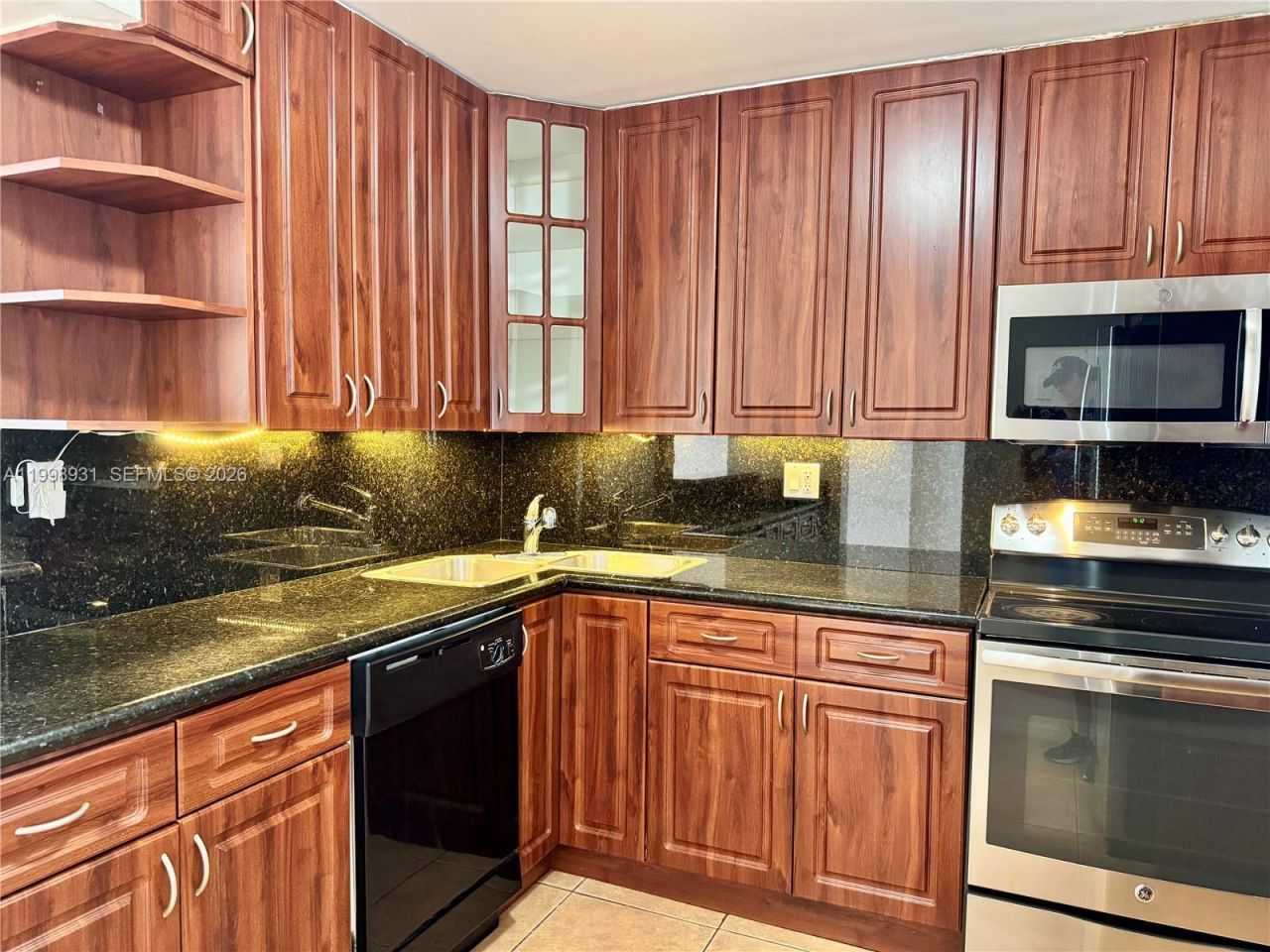 2780 NE 183rd St, Unit 2012, Aventura, FL 33160 Photo