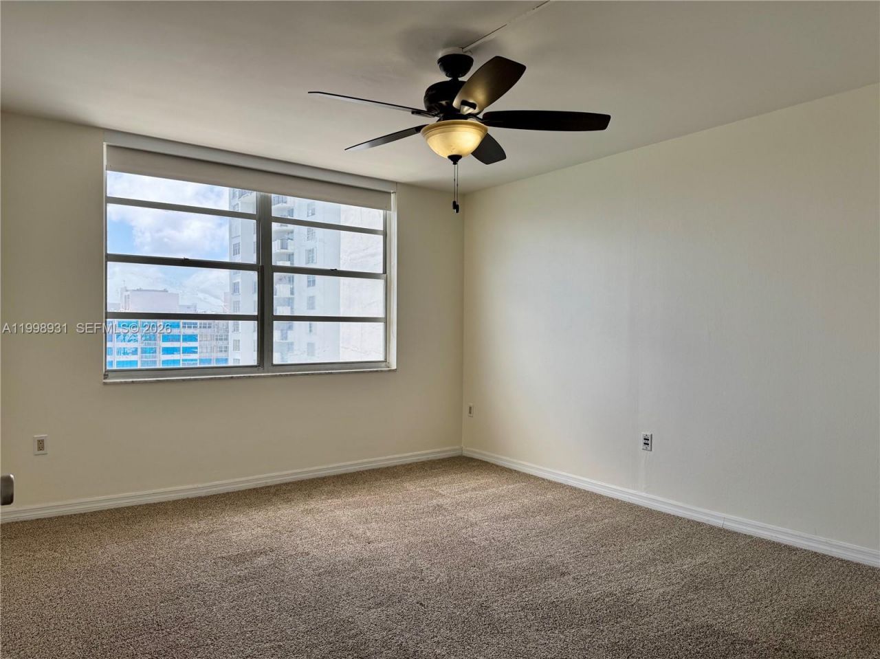 2780 NE 183rd St, Unit 2012, Aventura, FL 33160 Photo