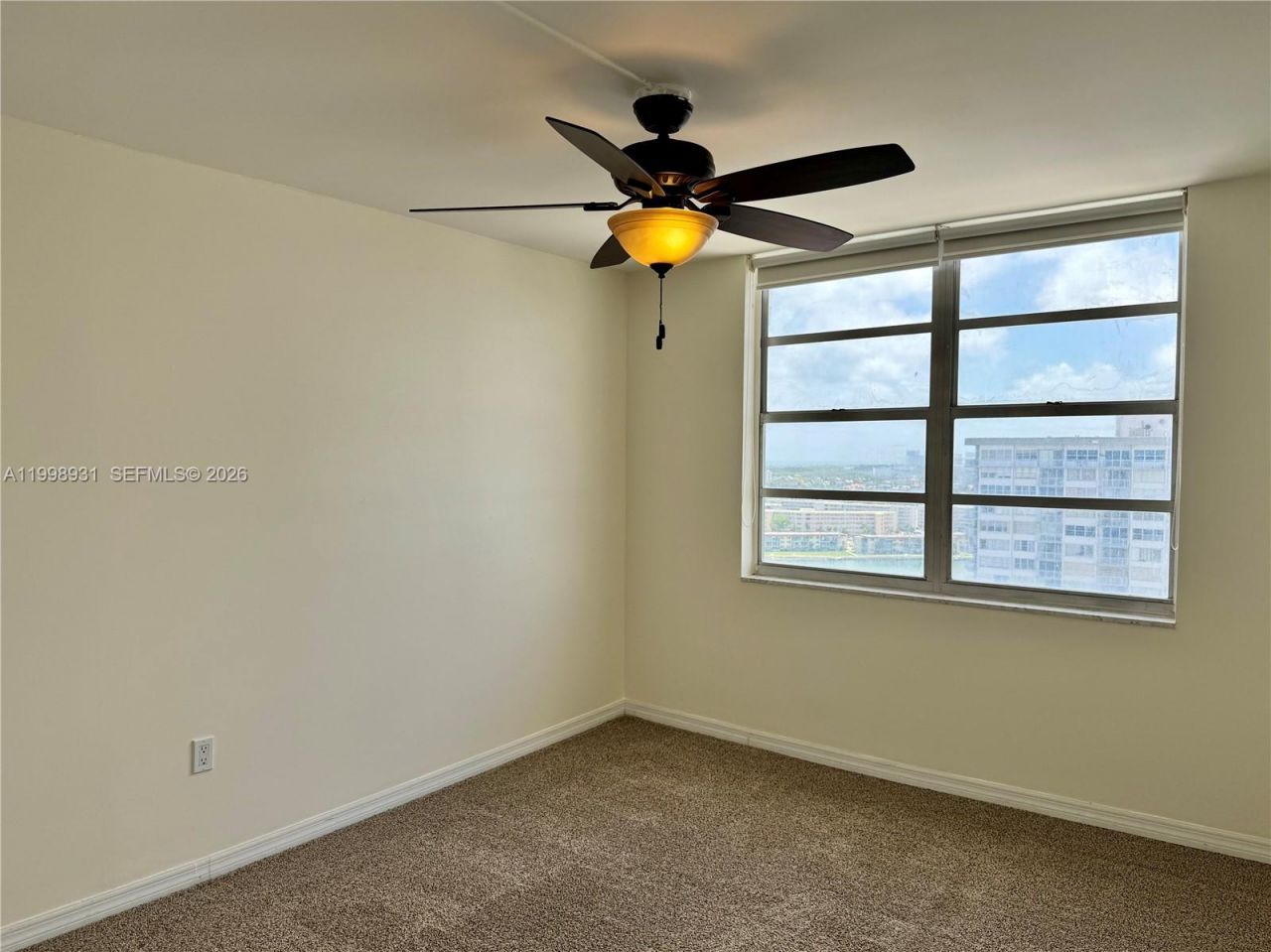 2780 NE 183rd St, Unit 2012, Aventura, FL 33160 Photo