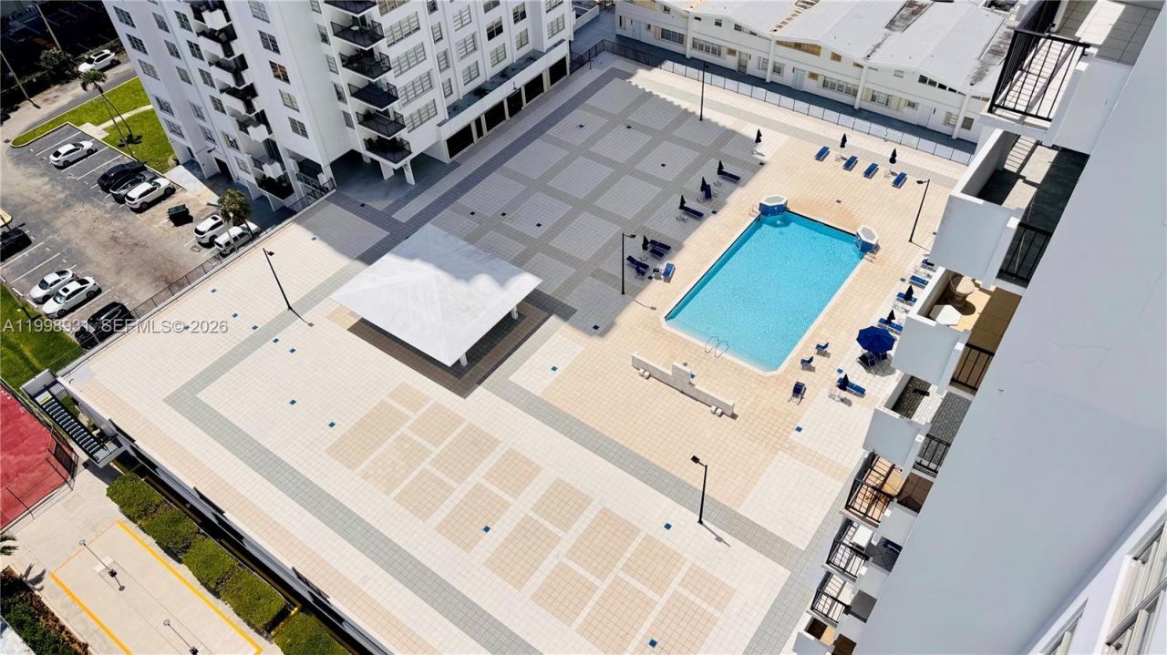 2780 NE 183rd St, Unit 2012, Aventura, FL 33160 Photo