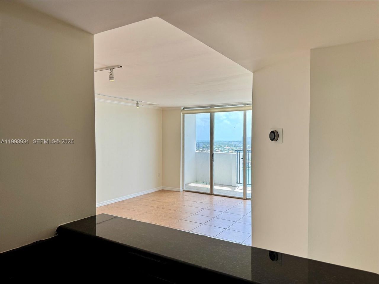 2780 NE 183rd St, Unit 2012, Aventura, FL 33160 Photo