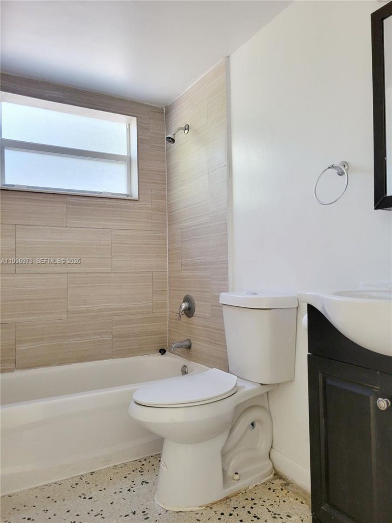 8315 NE Miami Ct, Unit 4, Miami, FL 33138 Photo