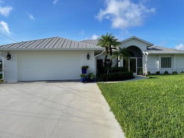1618 SW Lexington Drive, Port St. Lucie, FL 34953