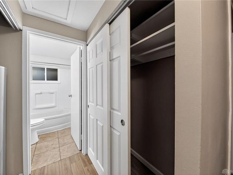 4606 Winchester Drive, Kettering, OH 45429 Photo 28