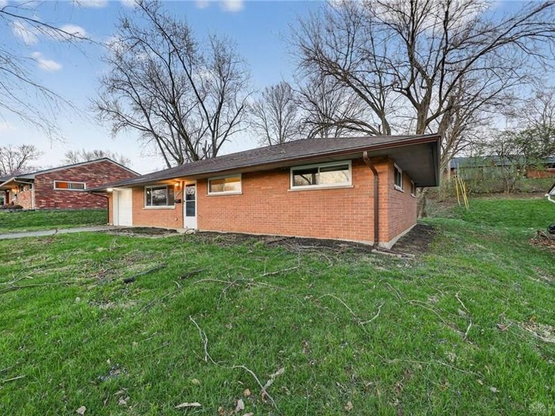 4606 Winchester Drive, Kettering, OH 45429 Photo 3