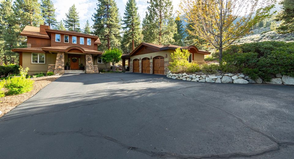 171 Summit Ridge Way, Gardnerville, NV 89460 Photo