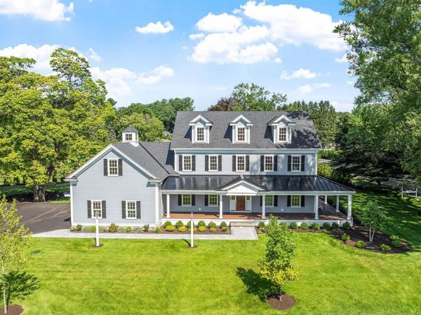 1 Tuttle Lane, Lynnfield, MA 01940