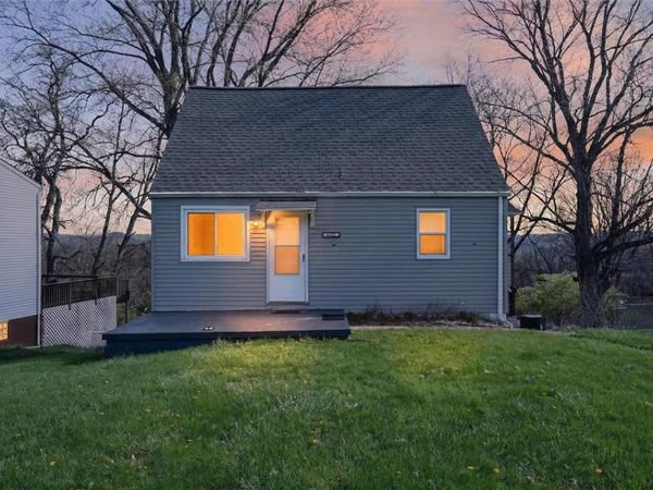 622 Ascension Dr, West Mifflin, PA 15122