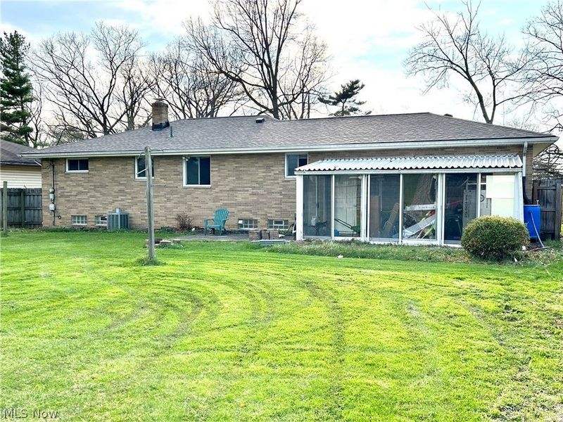 8945 Big Creek Parkway, Strongsville, OH 44149 Photo 20