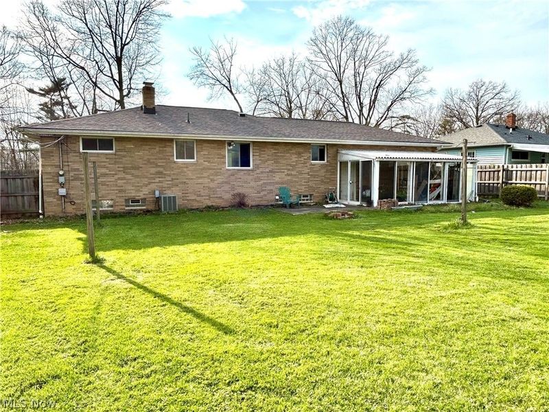 8945 Big Creek Parkway, Strongsville, OH 44149 Photo 21