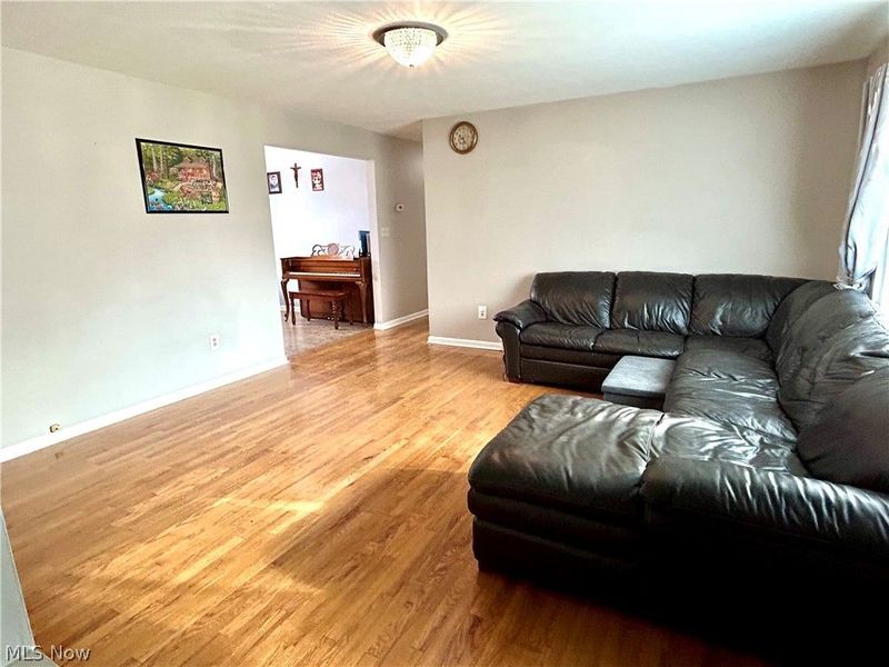 8945 Big Creek Parkway, Strongsville, OH 44149 Photo 7