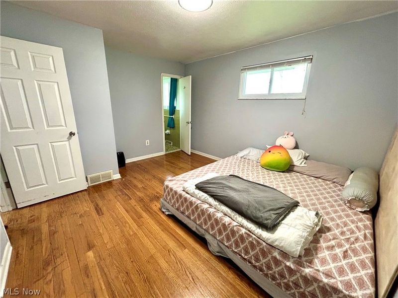 8945 Big Creek Parkway, Strongsville, OH 44149 Photo 8