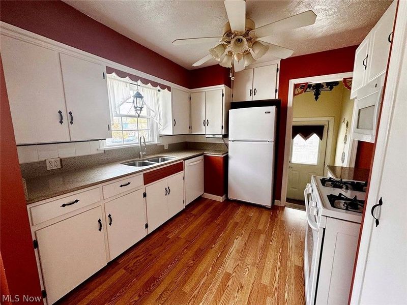 191 9th Street NE, Barberton, OH 44203 Photo 10