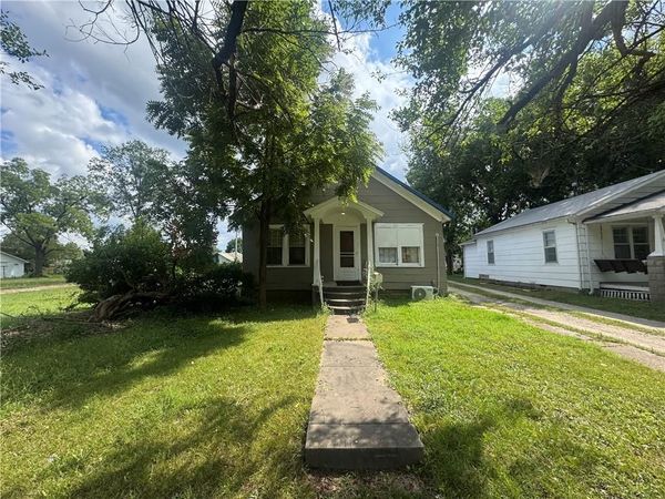 109 W 22nd Street, Pittsburg, KS 66762
