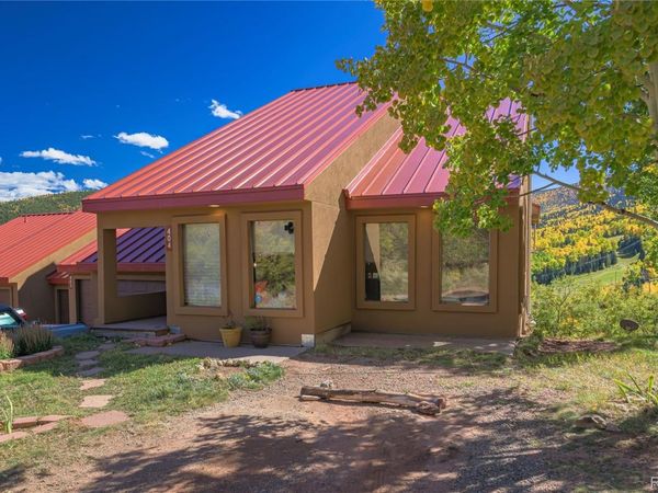 1331 Panadero Avenue, Unit 404, La Veta, CO 81055