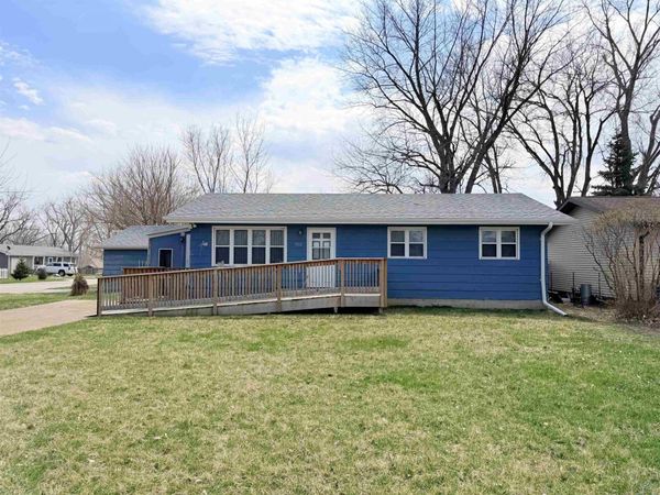 1502 Elm St., Dakota City, NE 68731