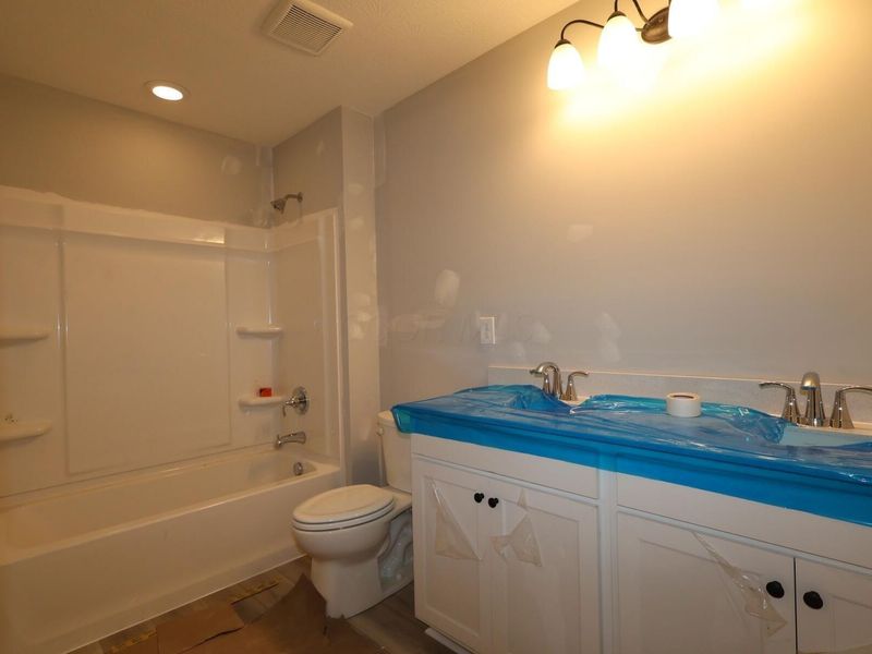 8109 Griffin Drive, Reynoldsburg, OH 43068 Photo 12