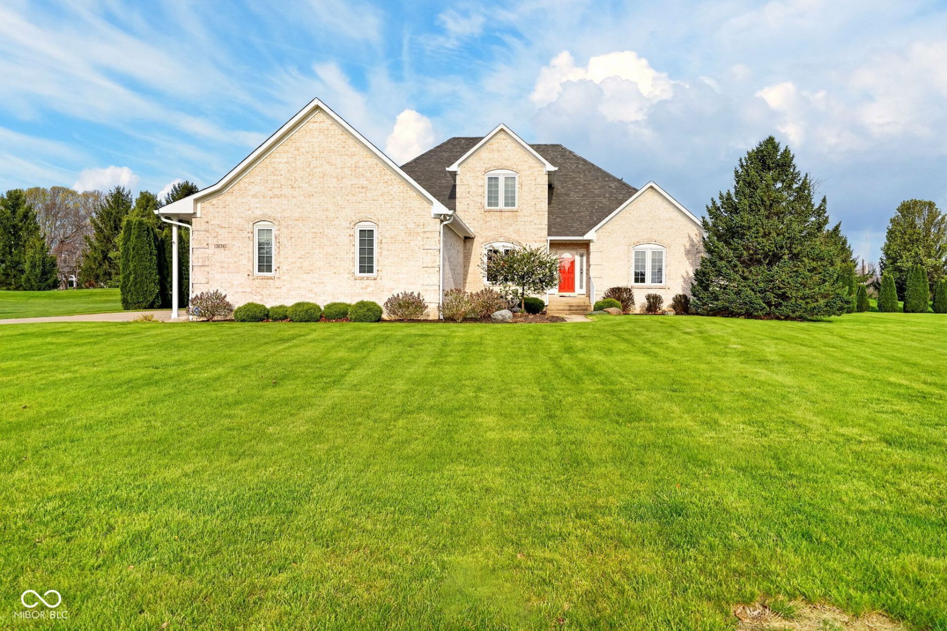 2636 S Hillview Drive, New Palestine, IN 46163 Main Photo