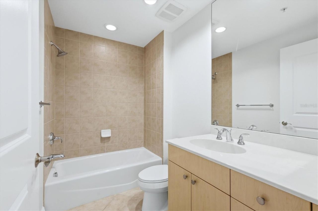 50 Central Ave, Unit 16-C, Sarasota, FL 34236 Photo