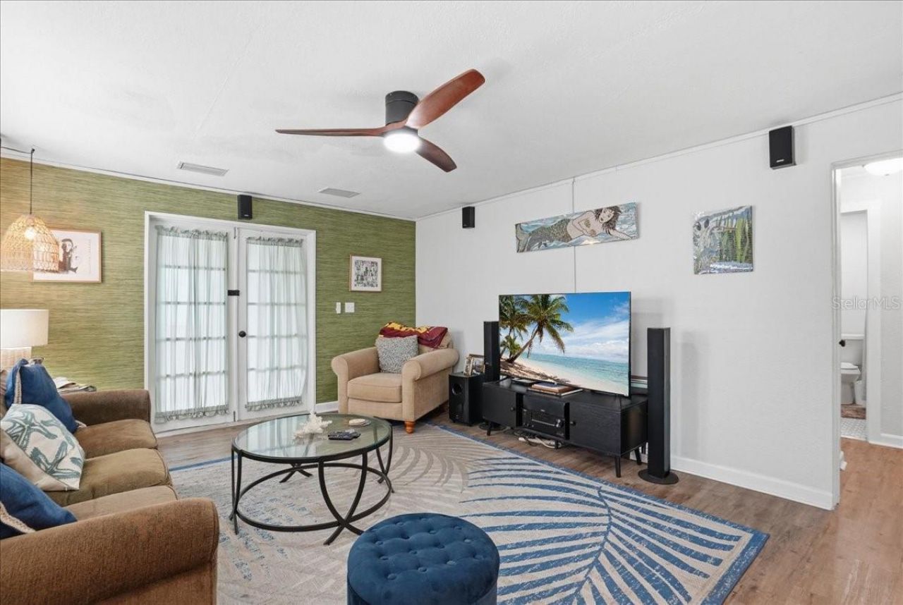 130 86th Terrace, Treasure Island, FL 33706 Photo