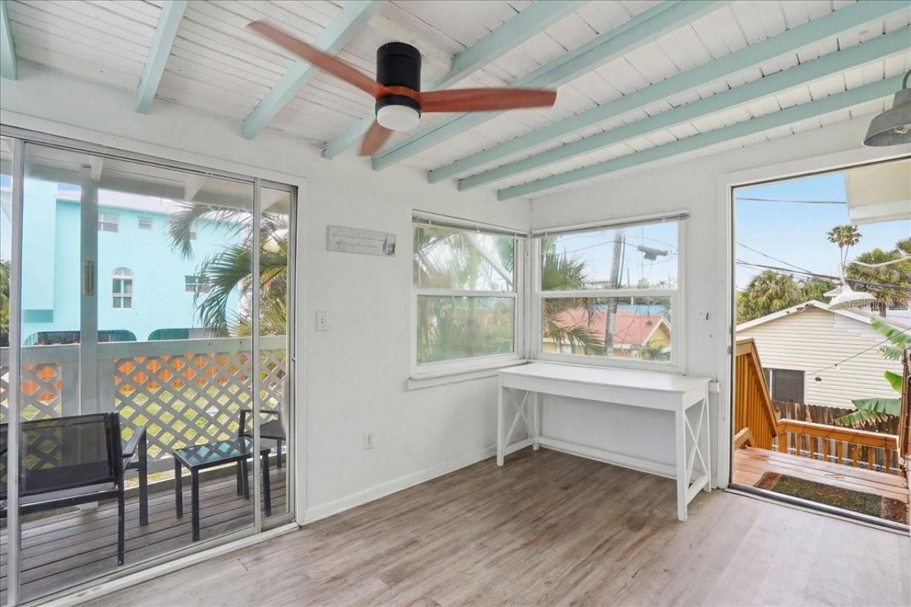 130 86th Terrace, Treasure Island, FL 33706 Photo