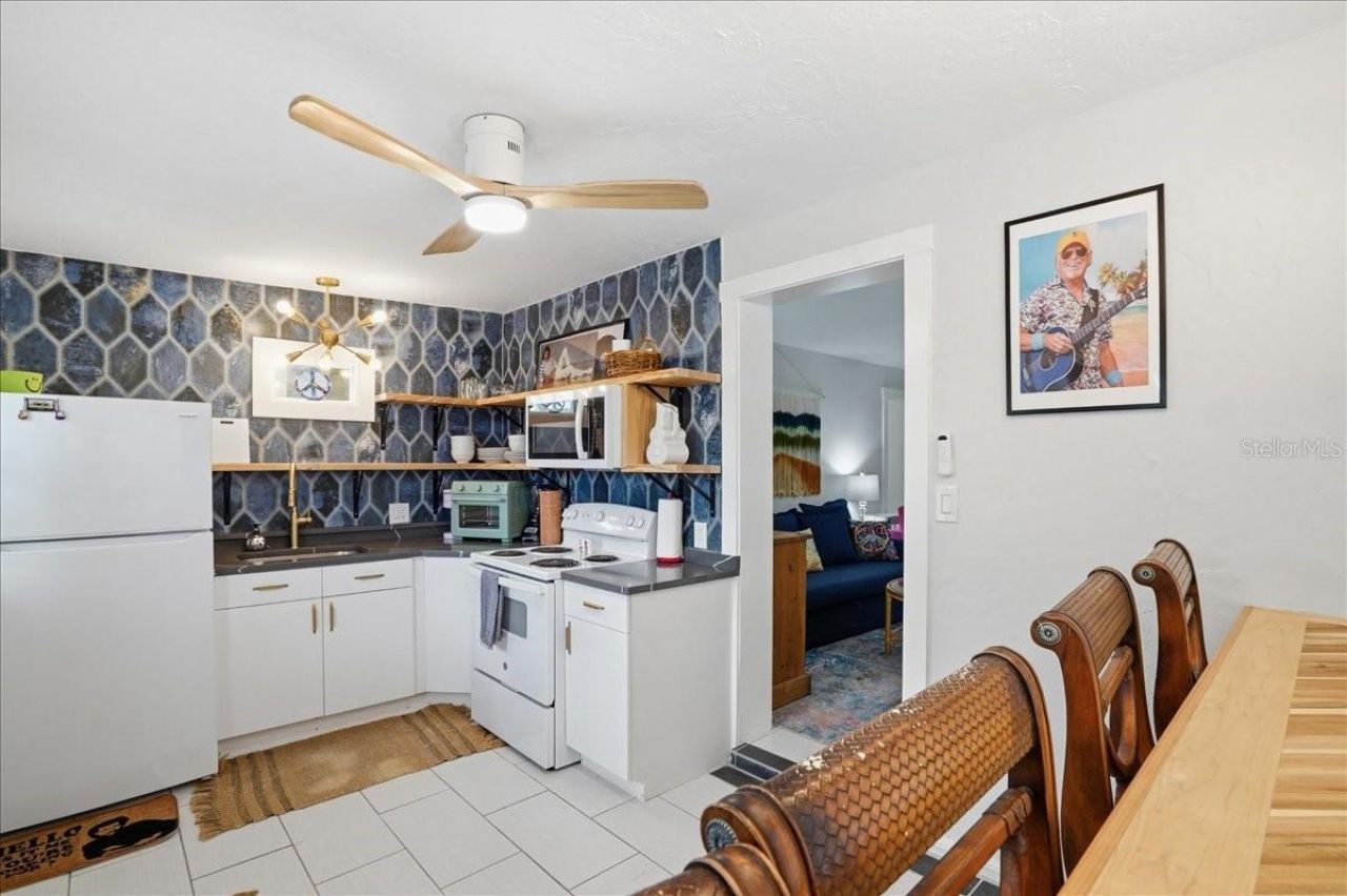 130 86th Terrace, Treasure Island, FL 33706 Photo