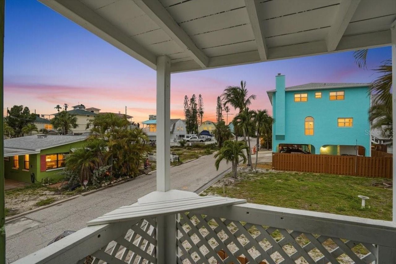 130 86th Terrace, Treasure Island, FL 33706 Photo