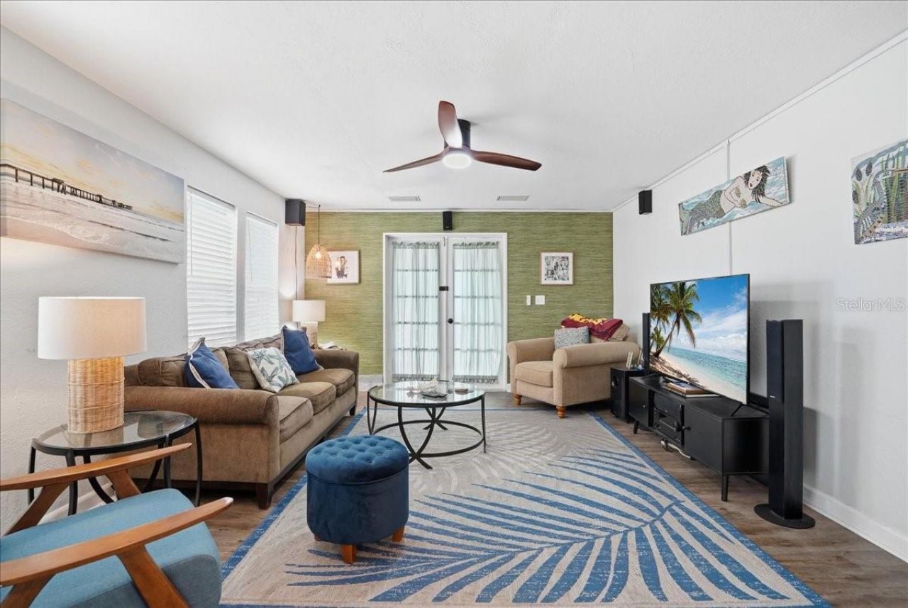 130 86th Terrace, Treasure Island, FL 33706 Photo