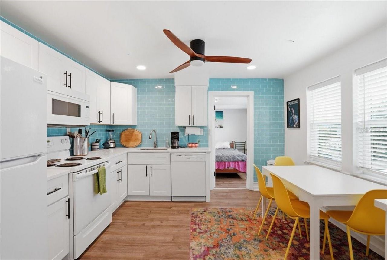 130 86th Terrace, Treasure Island, FL 33706 Photo