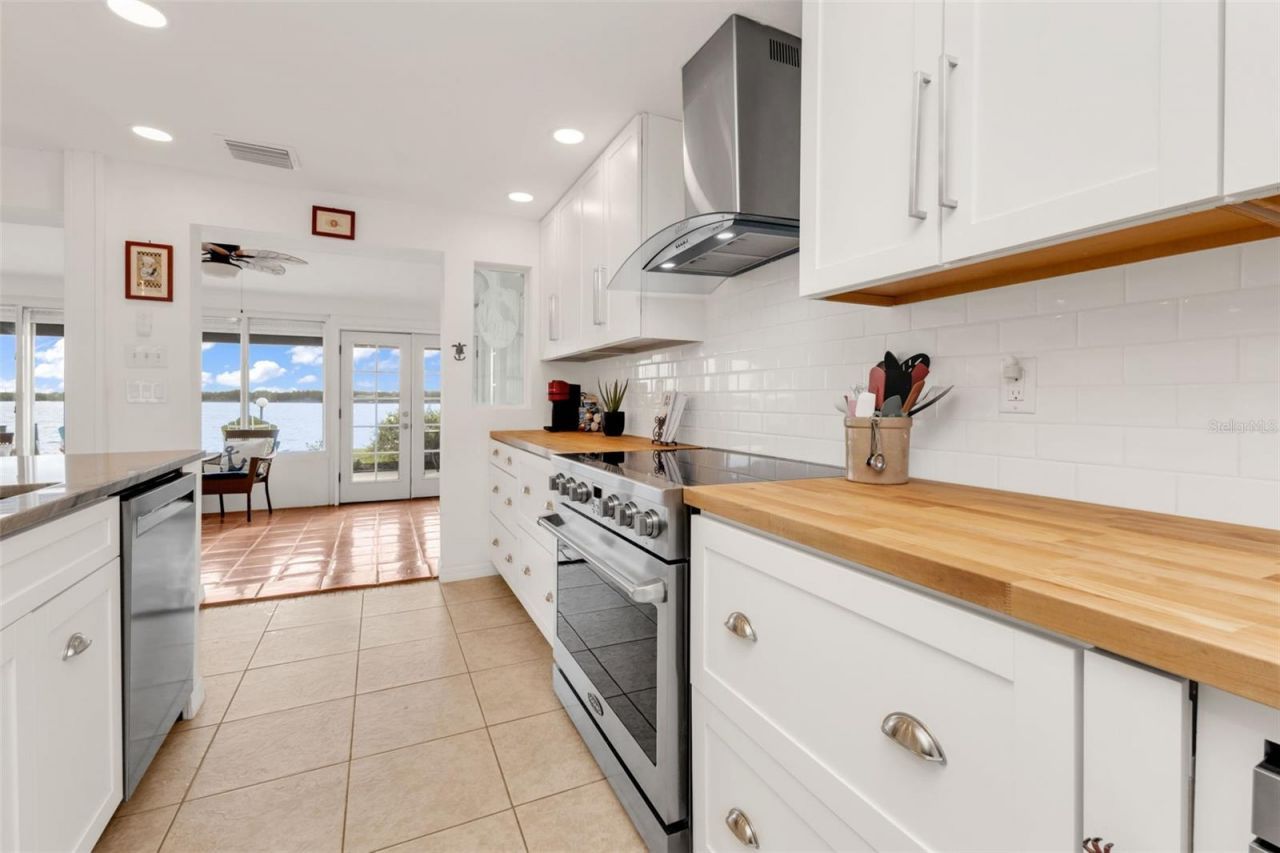 2308 Harbour Drive, Punta Gorda, FL 33983 Photo