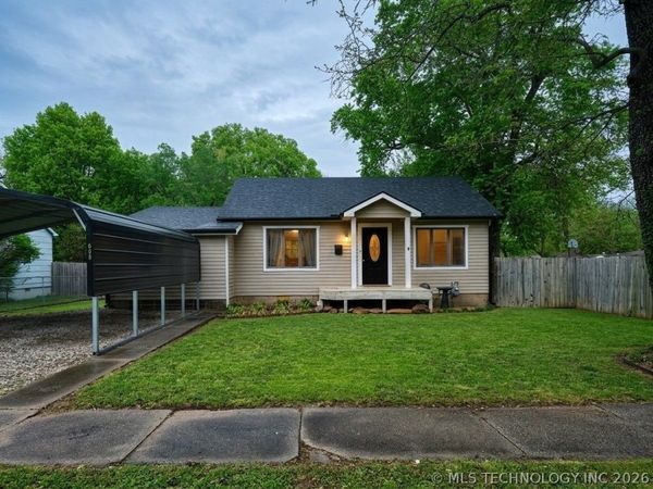 608 W Sequoyah Avenue , Vinita, OK 74301