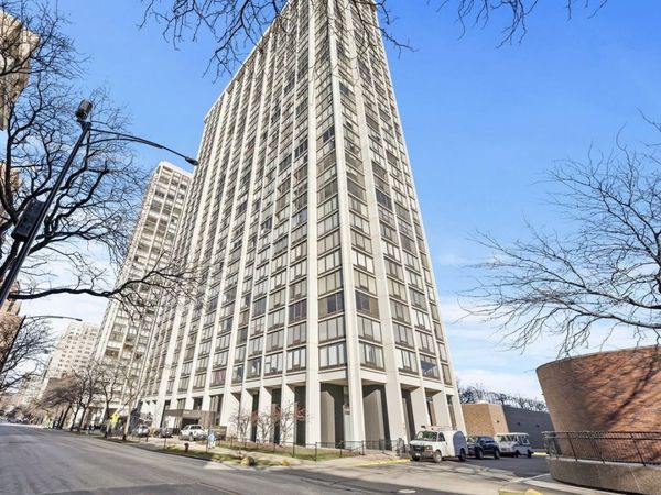 5445 N Sheridan Road, Unit 2702, Chicago, IL 60640