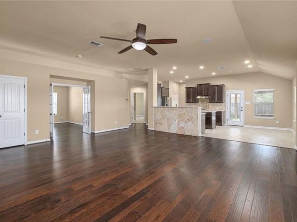 375 Enchanted Woods TRL, Buda, TX 78610