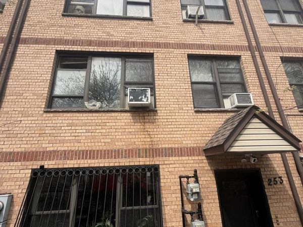 253 Cornelia Street, Brooklyn, NY 11221