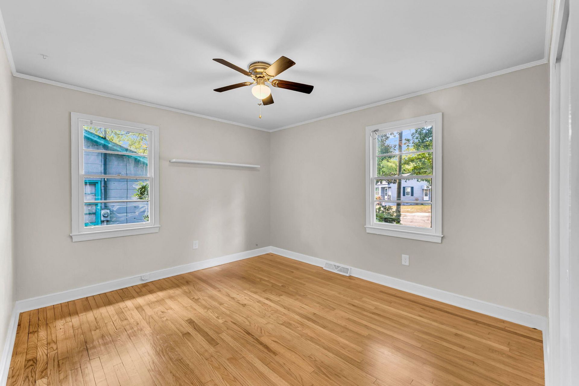 5622 Meadow Avenue Photo 17