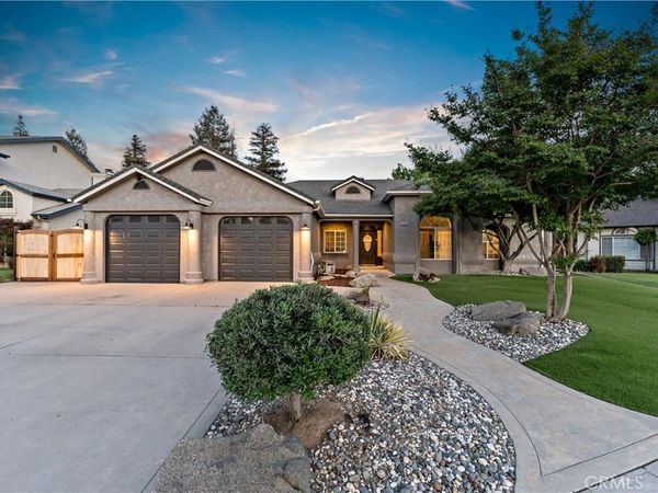 3287 Mckelvy, Clovis, CA 93611