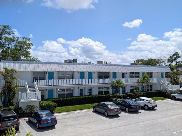 2929 SE Ocean Boulevard, Unit 111-2, Stuart, FL 34996
