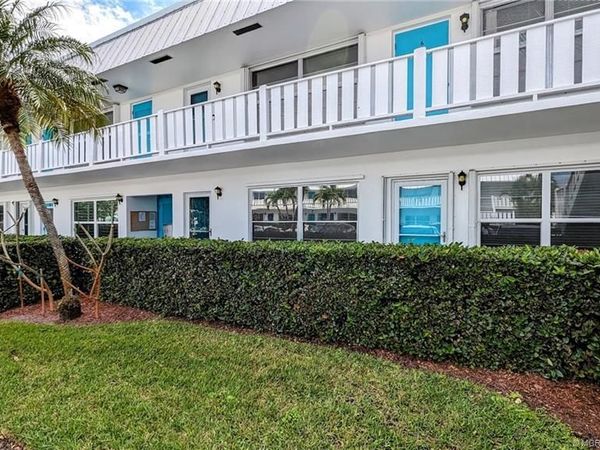 2929 SE Ocean Boulevard, Unit 111-2, Stuart, FL 34996