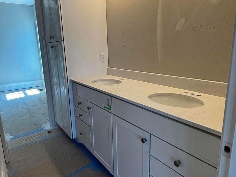 5486 Scotch Woods Drive , Grove City, OH 43123 Photo 18