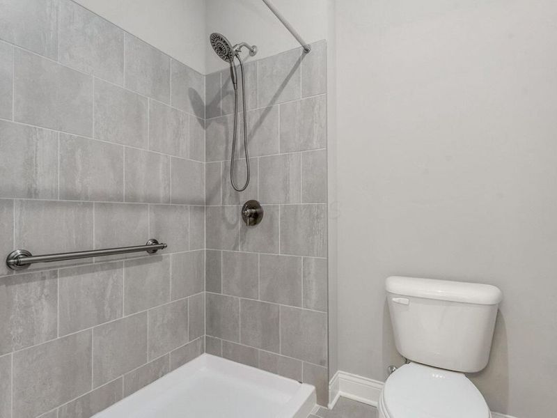 5486 Scotch Woods Drive, Grove City, OH 43123 Photo 8